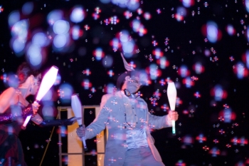 Alicja w krainie ognia